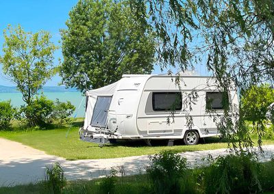 lakokocsi parcella Mirabella Camping Zamárdi Balaton