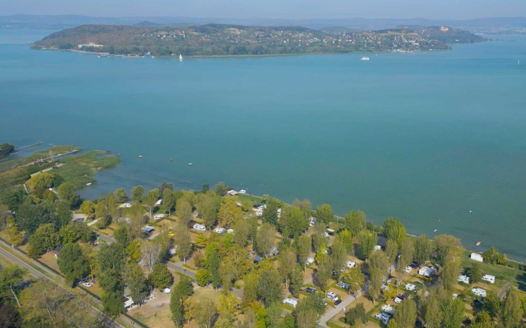 Mirabella kemping panoráma a Balaton parton