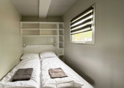 mobilház apartman Balaton parti szállás Mirabella Camping hálószoba