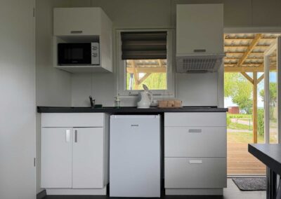 mobilház apartman Balaton parti szállás Mirabella Camping konyha