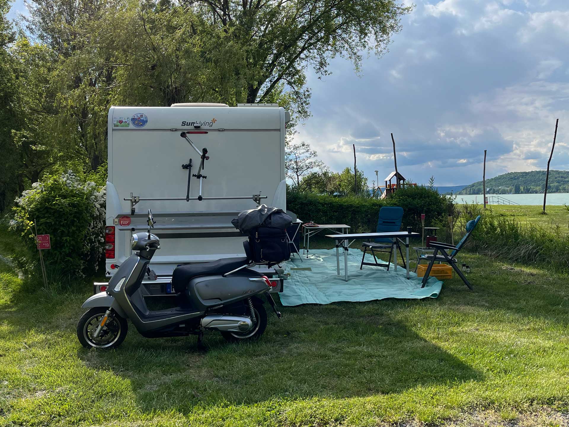 szálláshely Zamárdi Balaton Mirabella Camping lakókocsi